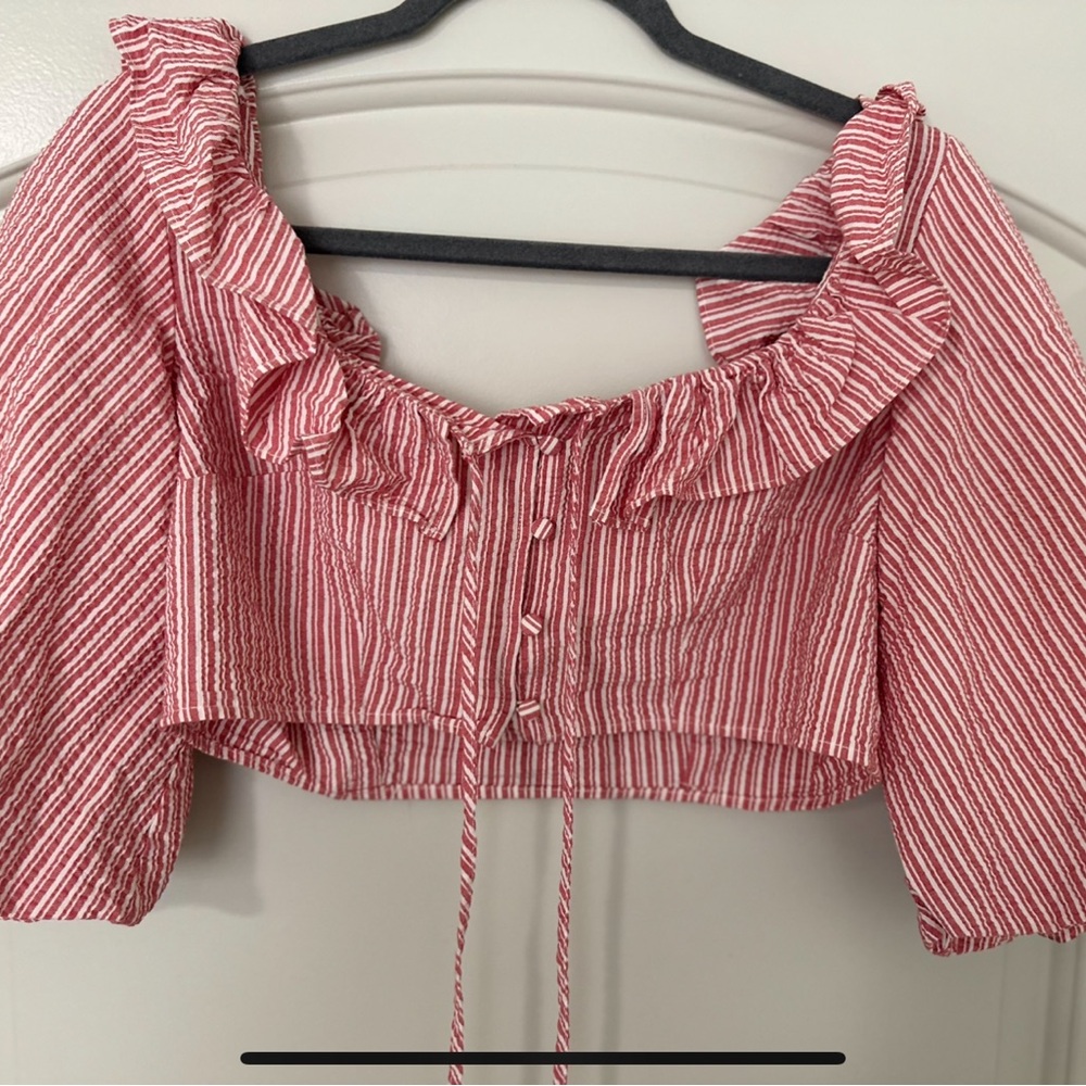 Zara Red and White Puff Sleeve Crop Top with Ruffled Tie Front